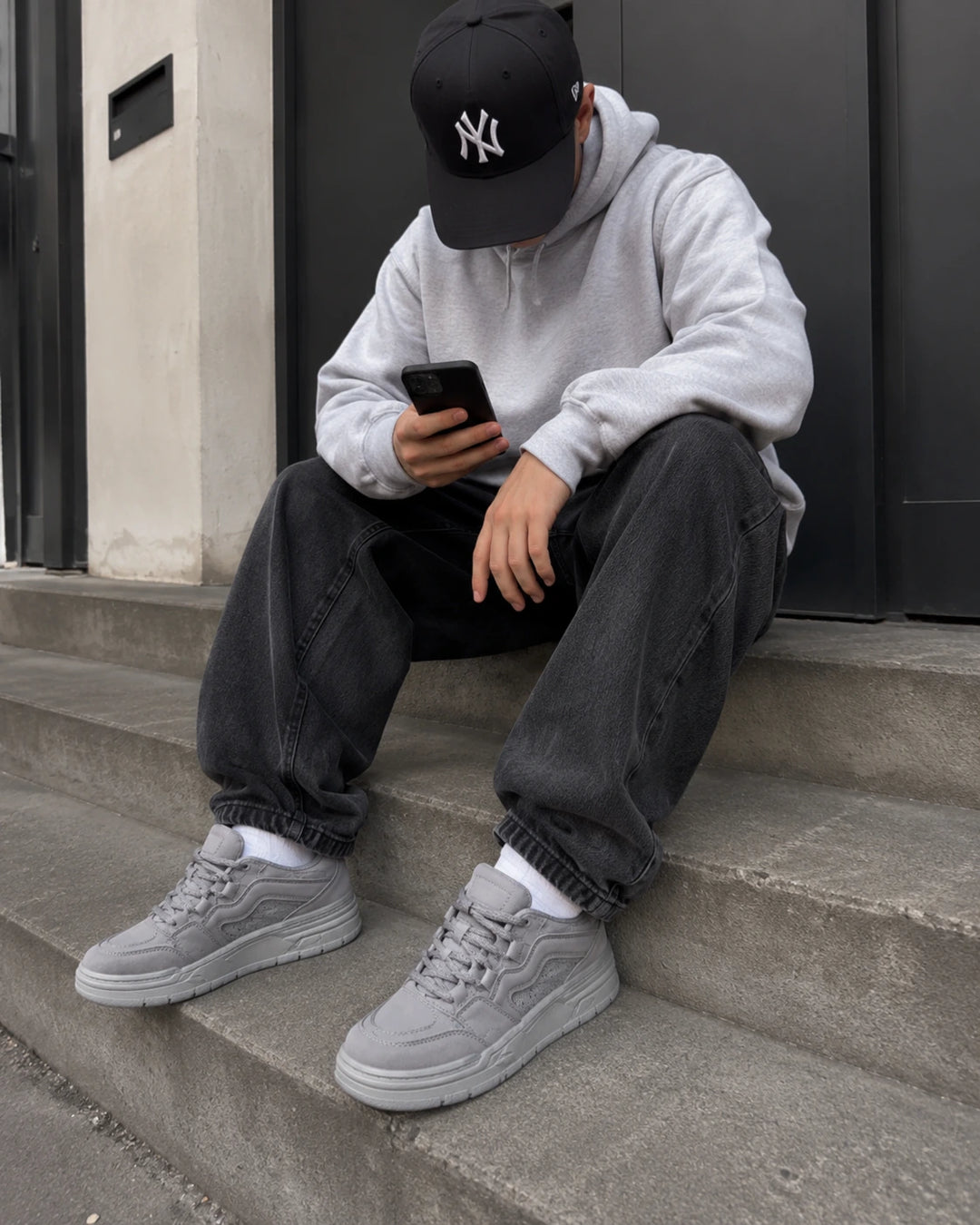 Bershka 180 Gris